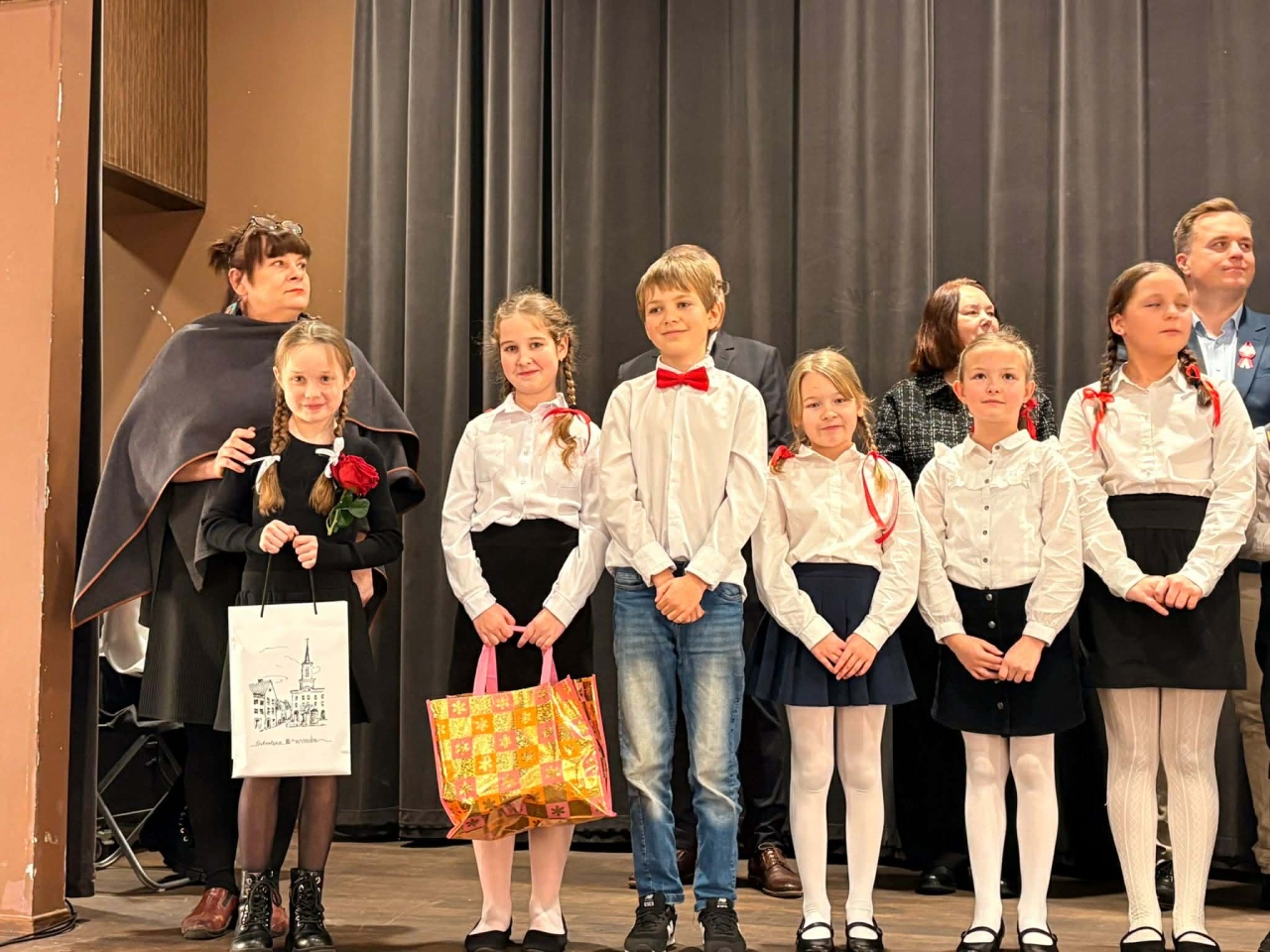 V Międzyszkolny Konkurs Pieśni Legionowych [20.11.2025] - zdjęcie #54 - eOstroleka.pl