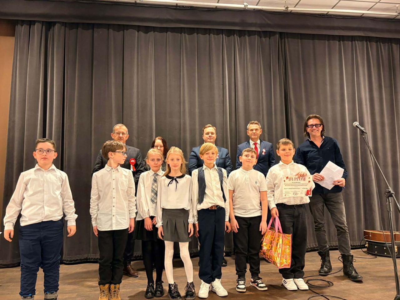 V Międzyszkolny Konkurs Pieśni Legionowych [20.11.2025] - zdjęcie #31 - eOstroleka.pl