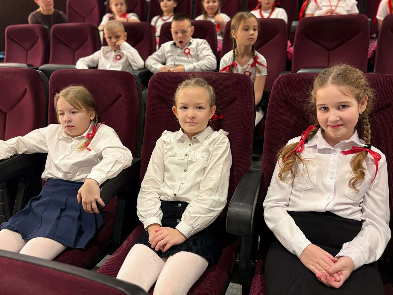 V Międzyszkolny Konkurs Pieśni Legionowych [20.11.2025] - zdjęcie #24 - eOstroleka.pl