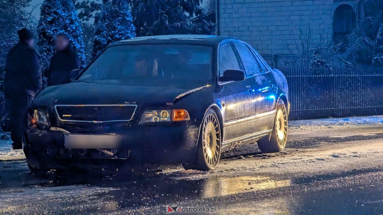 Trudne warunki na drogach - kolizja w Rzekuniu [23.11.2025] - zdjęcie #14 - eOstroleka.pl
