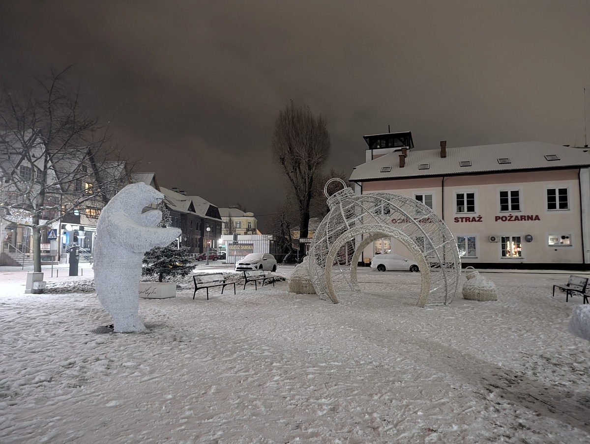Świąteczne ozdoby w Ostrołęce [23.11.2025] - zdjęcie #1 - eOstroleka.pl