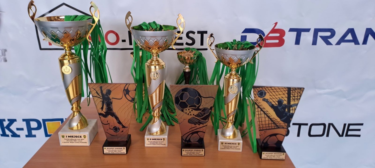 Oldboje rozgrzali Chudek! Zacięty turniej o puchar wójta rozstrzygnięty [22.11.2025] - zdjęcie #14 - eOstroleka.pl