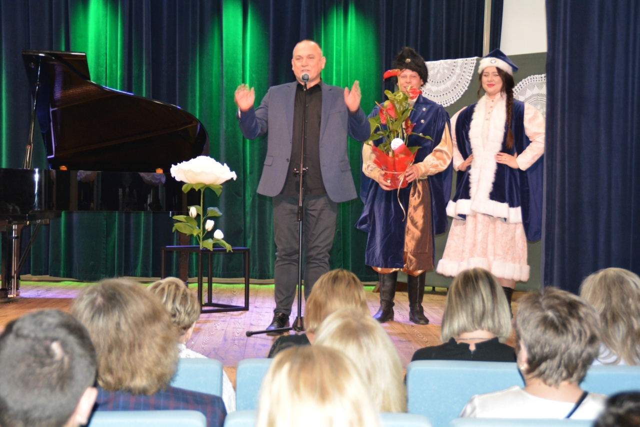 Koncert fortepianowy Chopin w Kadzidle [22.11.2025] - zdjęcie #25 - eOstroleka.pl