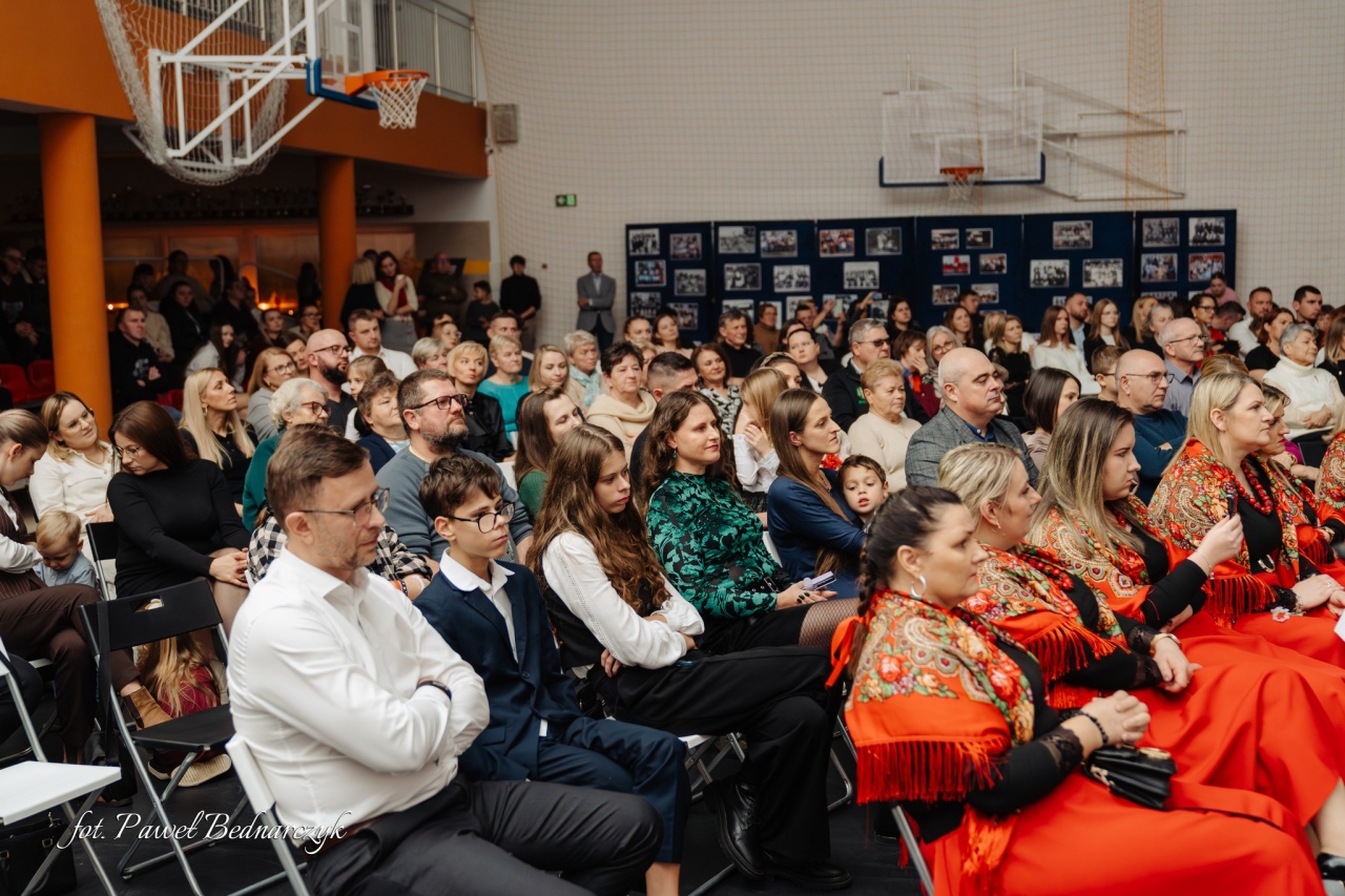 Koncert Gitary dla Niepodległej w Szkole Podstawowej w Lipnikach [21.11.2025] - zdjęcie #5 - eOstroleka.pl