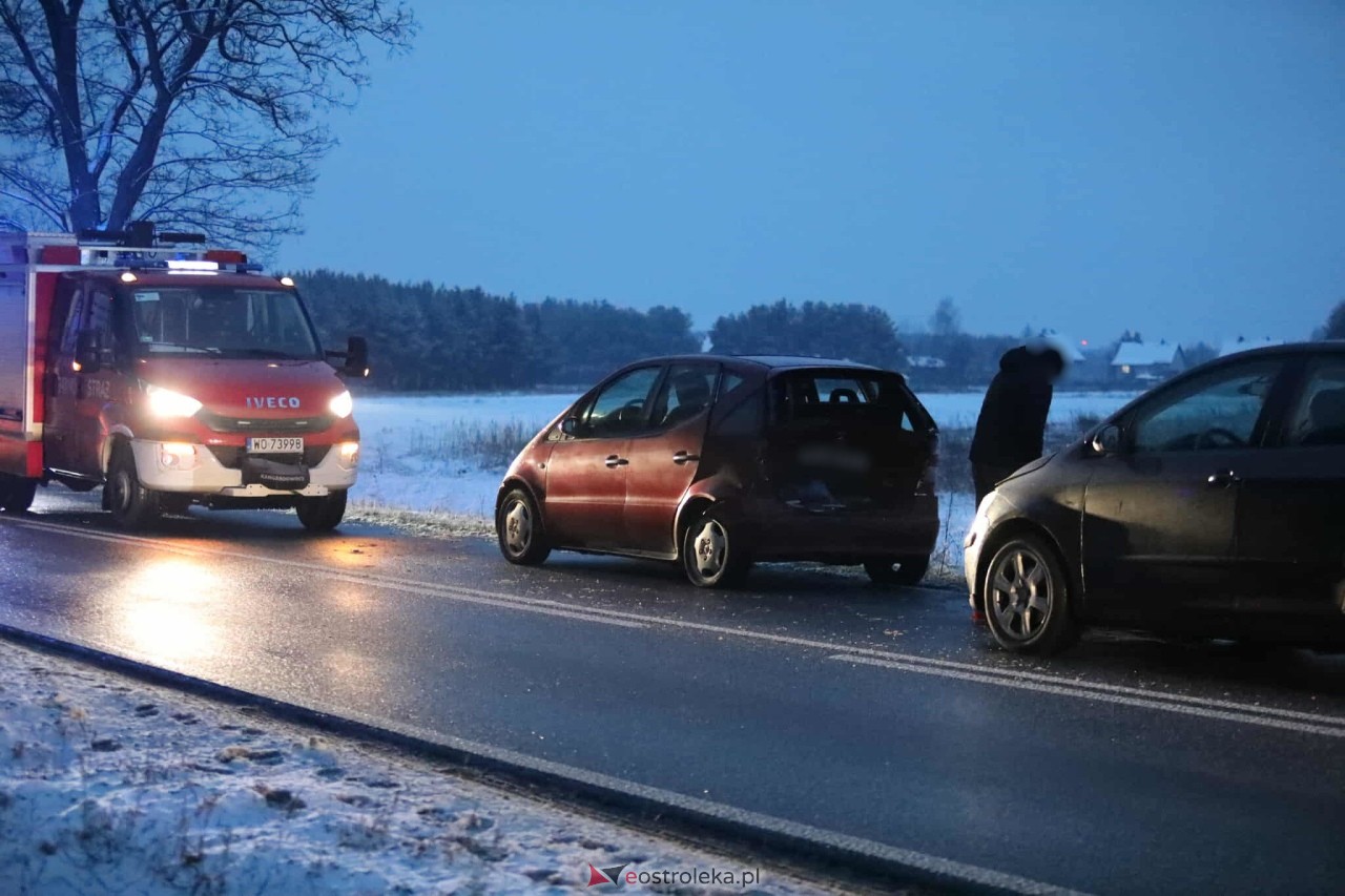 Wypadek w Antoniach [24.11.2025] - zdjęcie #9 - eOstroleka.pl
