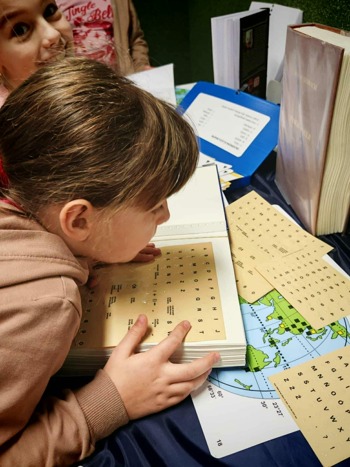 Odlotowy niewidomy w SP 10 w Ostrołęce - zdjęcie #41 - eOstroleka.pl