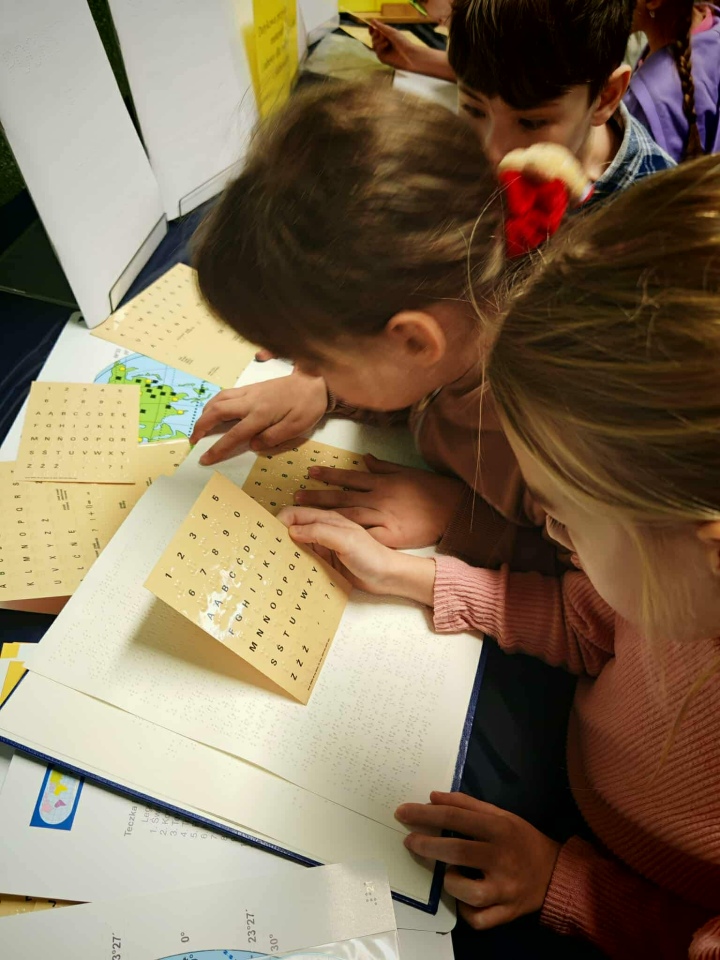 Odlotowy niewidomy w SP 10 w Ostrołęce - zdjęcie #32 - eOstroleka.pl