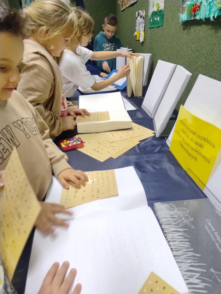 Odlotowy niewidomy w SP 10 w Ostrołęce - zdjęcie #22 - eOstroleka.pl