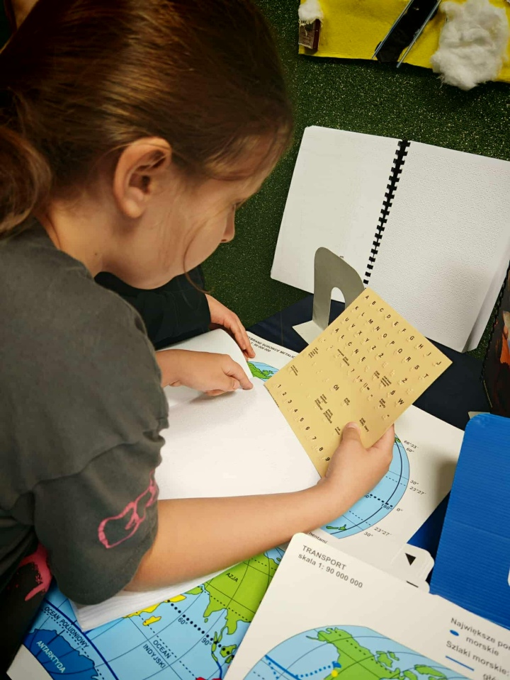 Odlotowy niewidomy w SP 10 w Ostrołęce - zdjęcie #20 - eOstroleka.pl