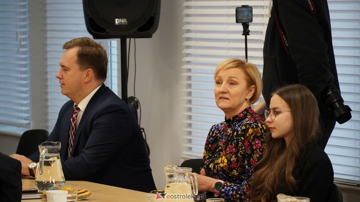 Duży projekt, wspólne korzyści. Ostrołęka i gmina Rzekuń budują nową jakość życia dla mieszkańców! Rusza projekt Młodzi w centrum wart miliony! [25.11.2025] - zdjęcie #98 - eOstroleka.pl