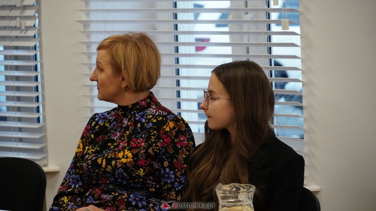 Duży projekt, wspólne korzyści. Ostrołęka i gmina Rzekuń budują nową jakość życia dla mieszkańców! Rusza projekt Młodzi w centrum wart miliony! [25.11.2025] - zdjęcie #91 - eOstroleka.pl