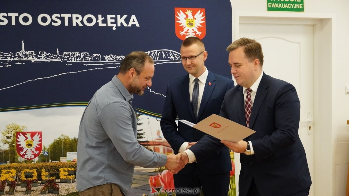 Duży projekt, wspólne korzyści. Ostrołęka i gmina Rzekuń budują nową jakość życia dla mieszkańców! Rusza projekt Młodzi w centrum wart miliony! [25.11.2025] - zdjęcie #64 - eOstroleka.pl