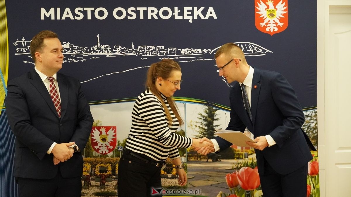 Duży projekt, wspólne korzyści. Ostrołęka i gmina Rzekuń budują nową jakość życia dla mieszkańców! Rusza projekt Młodzi w centrum wart miliony! [25.11.2025] - zdjęcie #45 - eOstroleka.pl