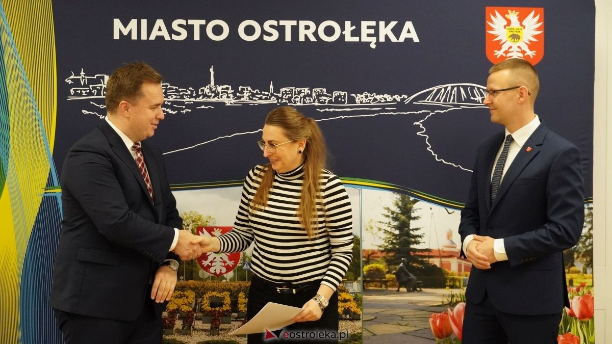 Duży projekt, wspólne korzyści. Ostrołęka i gmina Rzekuń budują nową jakość życia dla mieszkańców! Rusza projekt Młodzi w centrum wart miliony! [25.11.2025] - zdjęcie #44 - eOstroleka.pl