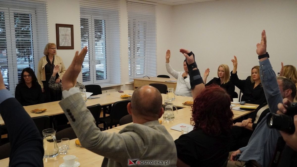 Duży projekt, wspólne korzyści. Ostrołęka i gmina Rzekuń budują nową jakość życia dla mieszkańców! Rusza projekt Młodzi w centrum wart miliony! [25.11.2025] - zdjęcie #11 - eOstroleka.pl