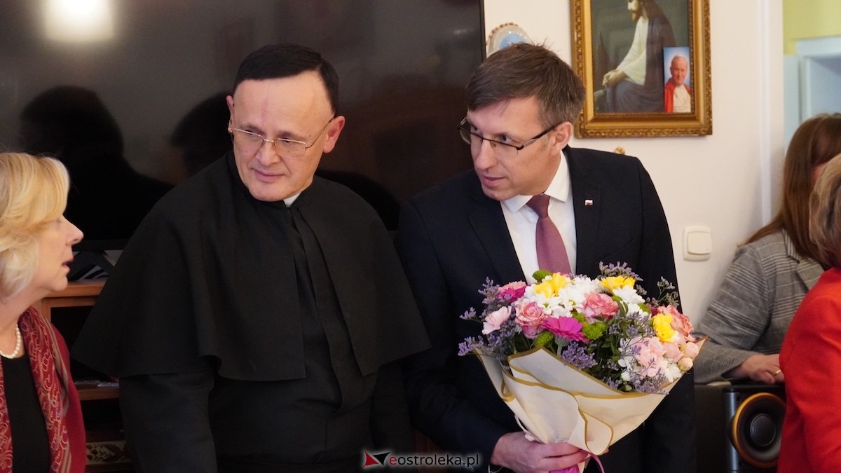 100. urodziny Pani Karoliny Piątkowskiej. Wyjątkowy jubileusz mieszkanki DPS PCK w Ostrołęce [25.11.2025] - zdjęcie #48 - eOstroleka.pl