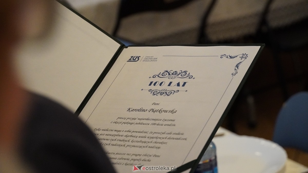 100. urodziny Pani Karoliny Piątkowskiej. Wyjątkowy jubileusz mieszkanki DPS PCK w Ostrołęce [25.11.2025] - zdjęcie #47 - eOstroleka.pl