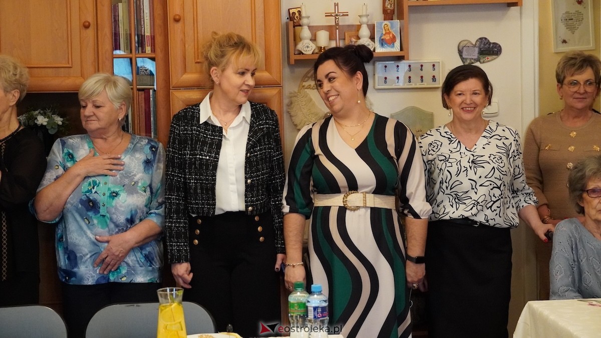 100. urodziny Pani Karoliny Piątkowskiej. Wyjątkowy jubileusz mieszkanki DPS PCK w Ostrołęce [25.11.2025] - zdjęcie #46 - eOstroleka.pl