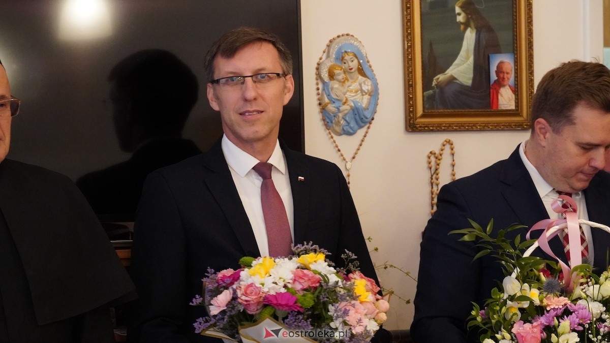 100. urodziny Pani Karoliny Piątkowskiej. Wyjątkowy jubileusz mieszkanki DPS PCK w Ostrołęce [25.11.2025] - zdjęcie #45 - eOstroleka.pl