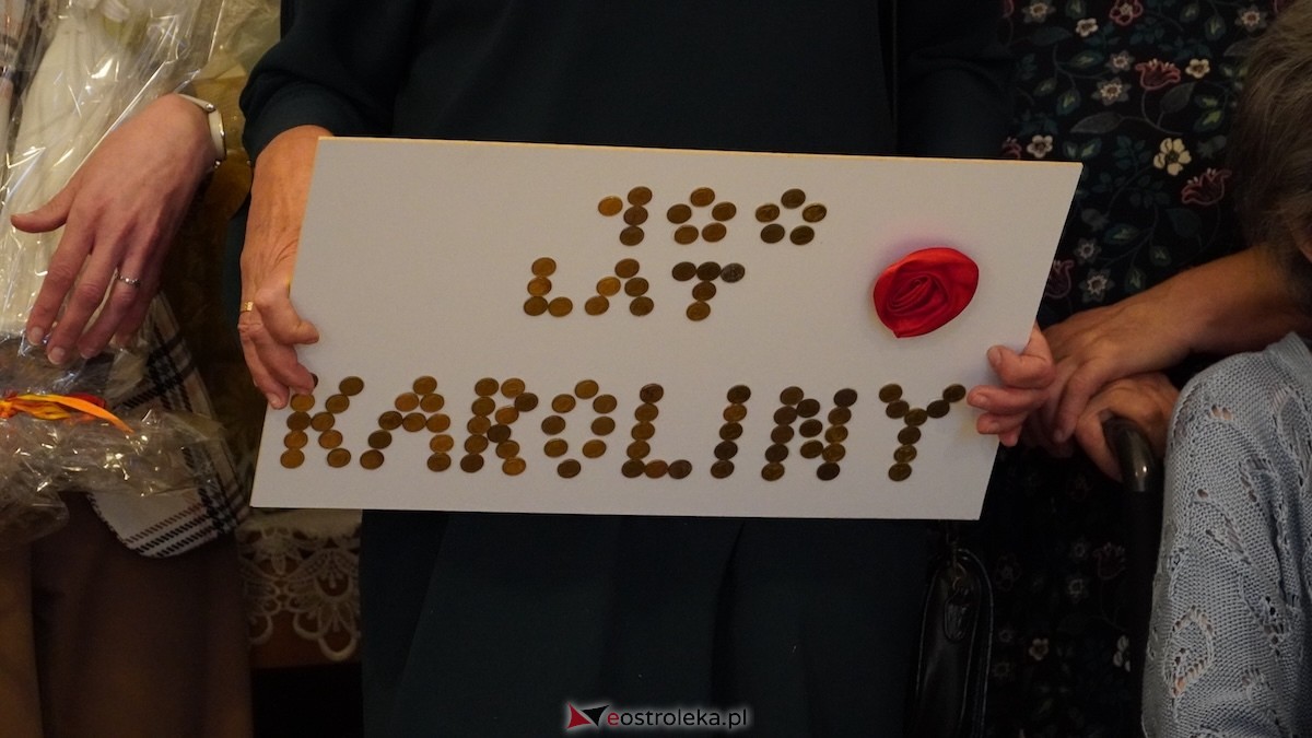 100. urodziny Pani Karoliny Piątkowskiej. Wyjątkowy jubileusz mieszkanki DPS PCK w Ostrołęce [25.11.2025] - zdjęcie #27 - eOstroleka.pl