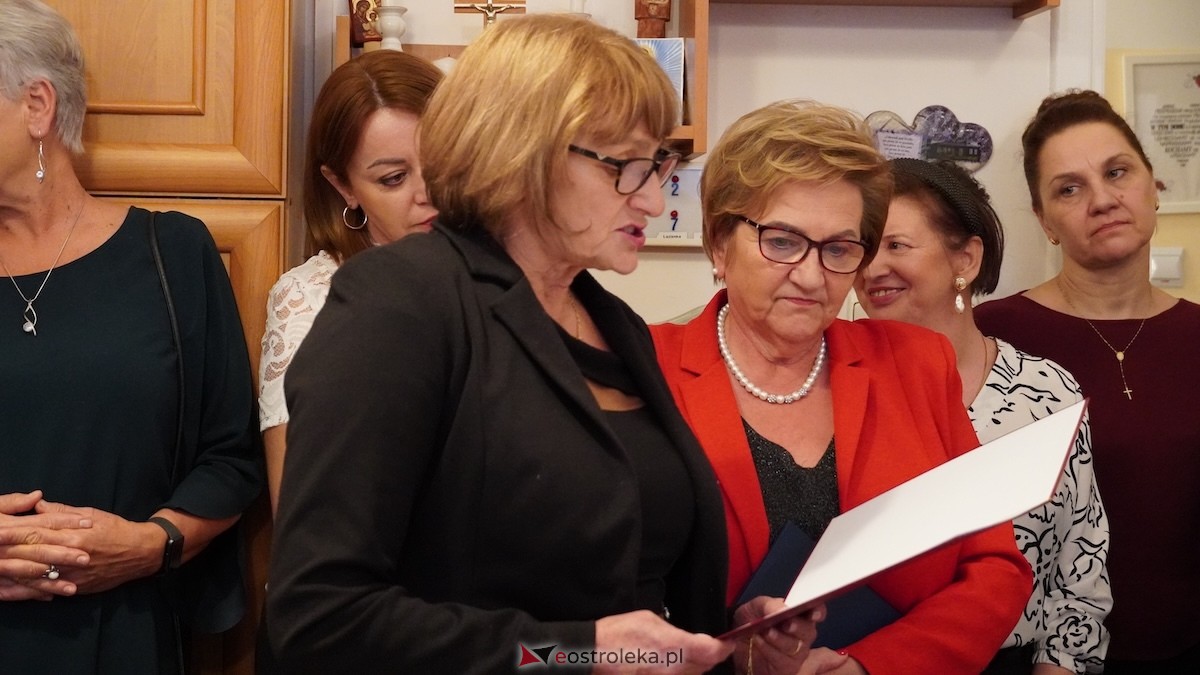 100. urodziny Pani Karoliny Piątkowskiej. Wyjątkowy jubileusz mieszkanki DPS PCK w Ostrołęce [25.11.2025] - zdjęcie #5 - eOstroleka.pl