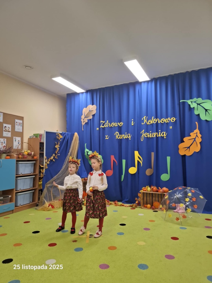 Konkurs „Zdrowo i kolorowo z Panią Jesienią” w PM 18 [27.11.2025] - zdjęcie #11 - eOstroleka.pl