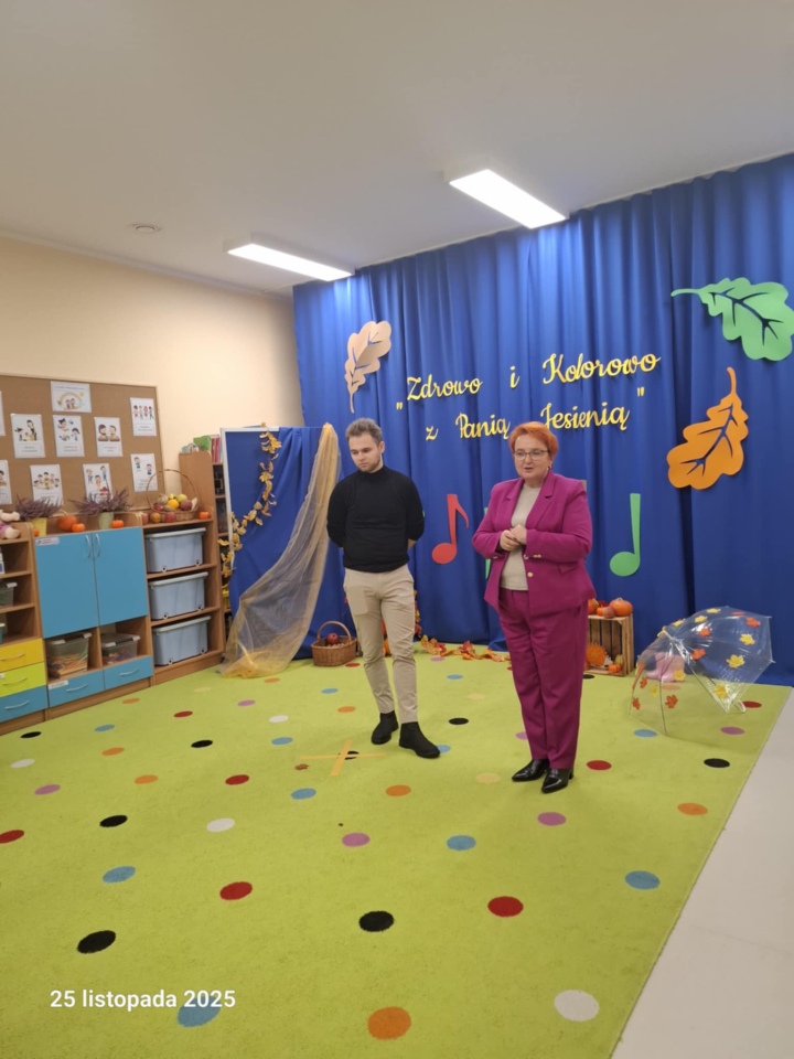 Konkurs „Zdrowo i kolorowo z Panią Jesienią” w PM 18 [27.11.2025] - zdjęcie #8 - eOstroleka.pl