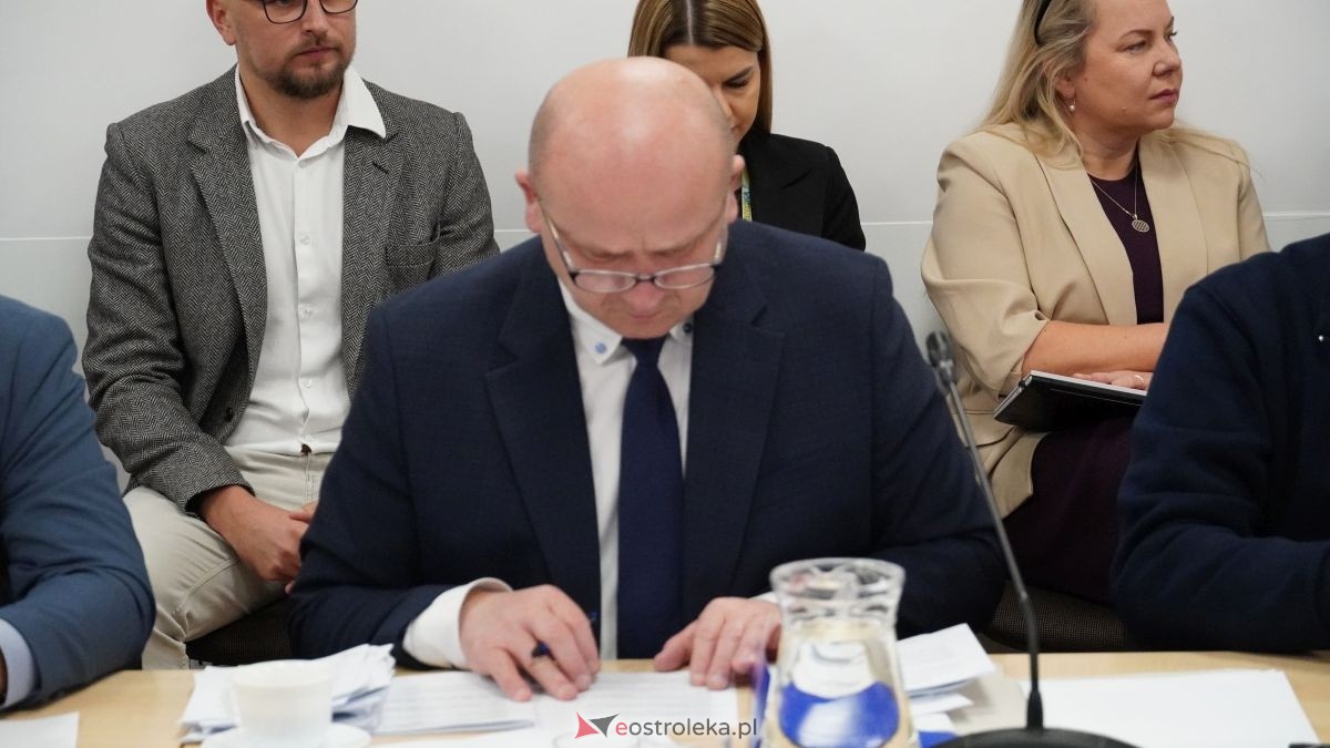 Sesja Rady Miasta [27.11.2025] - zdjęcie #35 - eOstroleka.pl