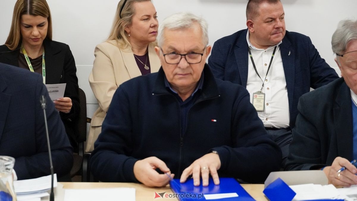 Sesja Rady Miasta [27.11.2025] - zdjęcie #34 - eOstroleka.pl