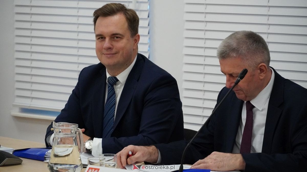 Sesja Rady Miasta [27.11.2025] - zdjęcie #28 - eOstroleka.pl
