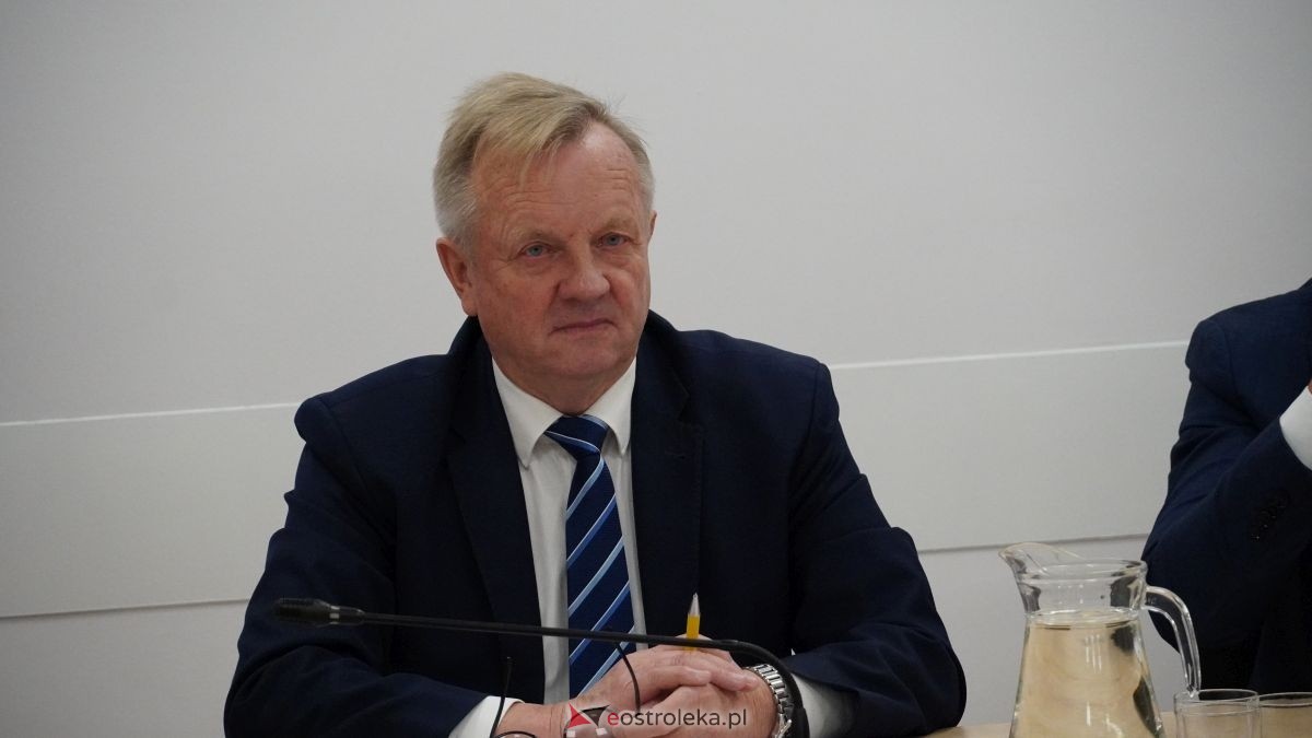 Sesja Rady Miasta [27.11.2025] - zdjęcie #21 - eOstroleka.pl