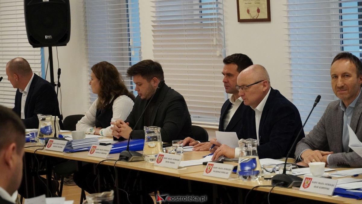 Sesja Rady Miasta [27.11.2025] - zdjęcie #14 - eOstroleka.pl