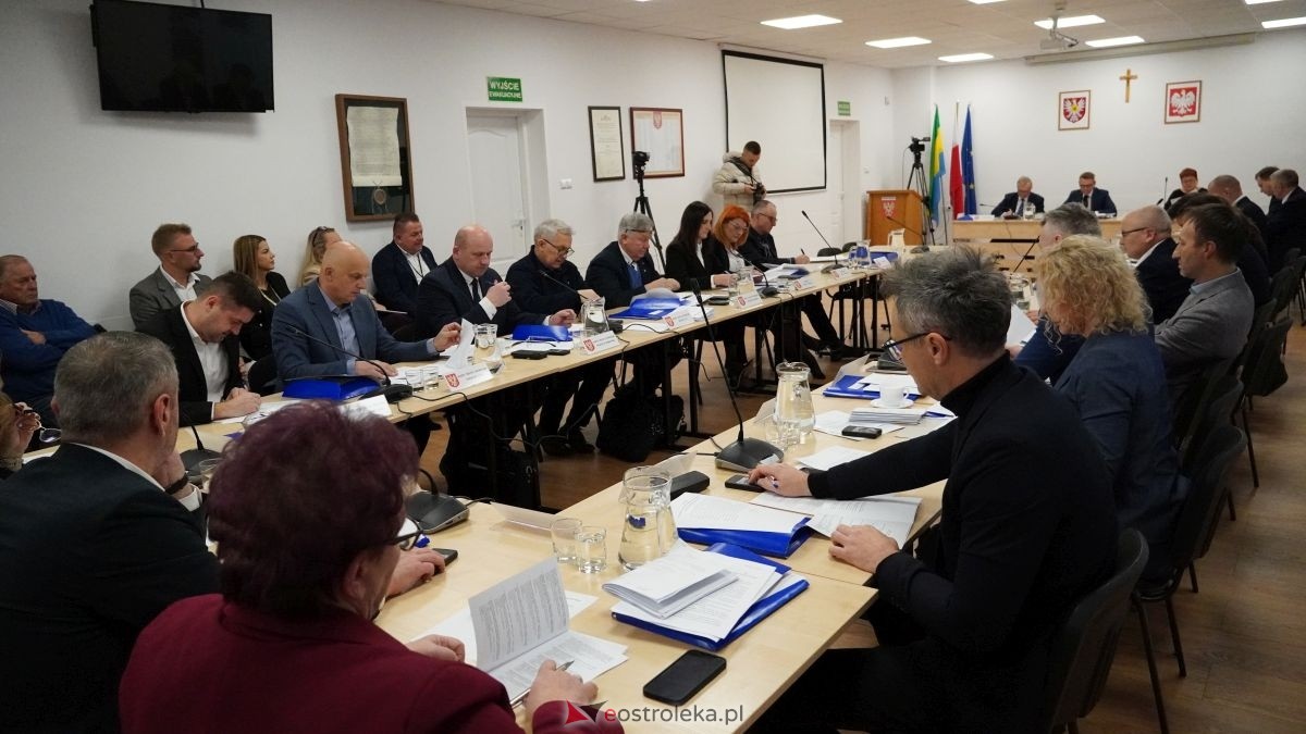 Sesja Rady Miasta [27.11.2025] - zdjęcie #9 - eOstroleka.pl