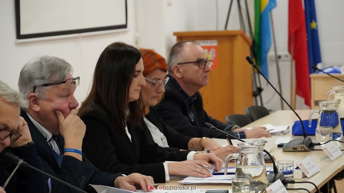 Sesja Rady Miasta [27.11.2025] - zdjęcie #4 - eOstroleka.pl