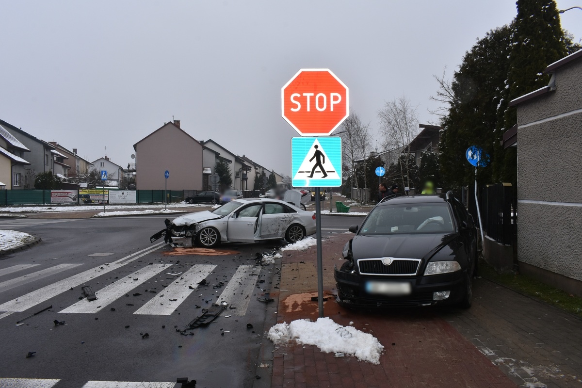 Wypadek w Wyszkowie [27.11.2025] - zdjęcie #3 - eOstroleka.pl