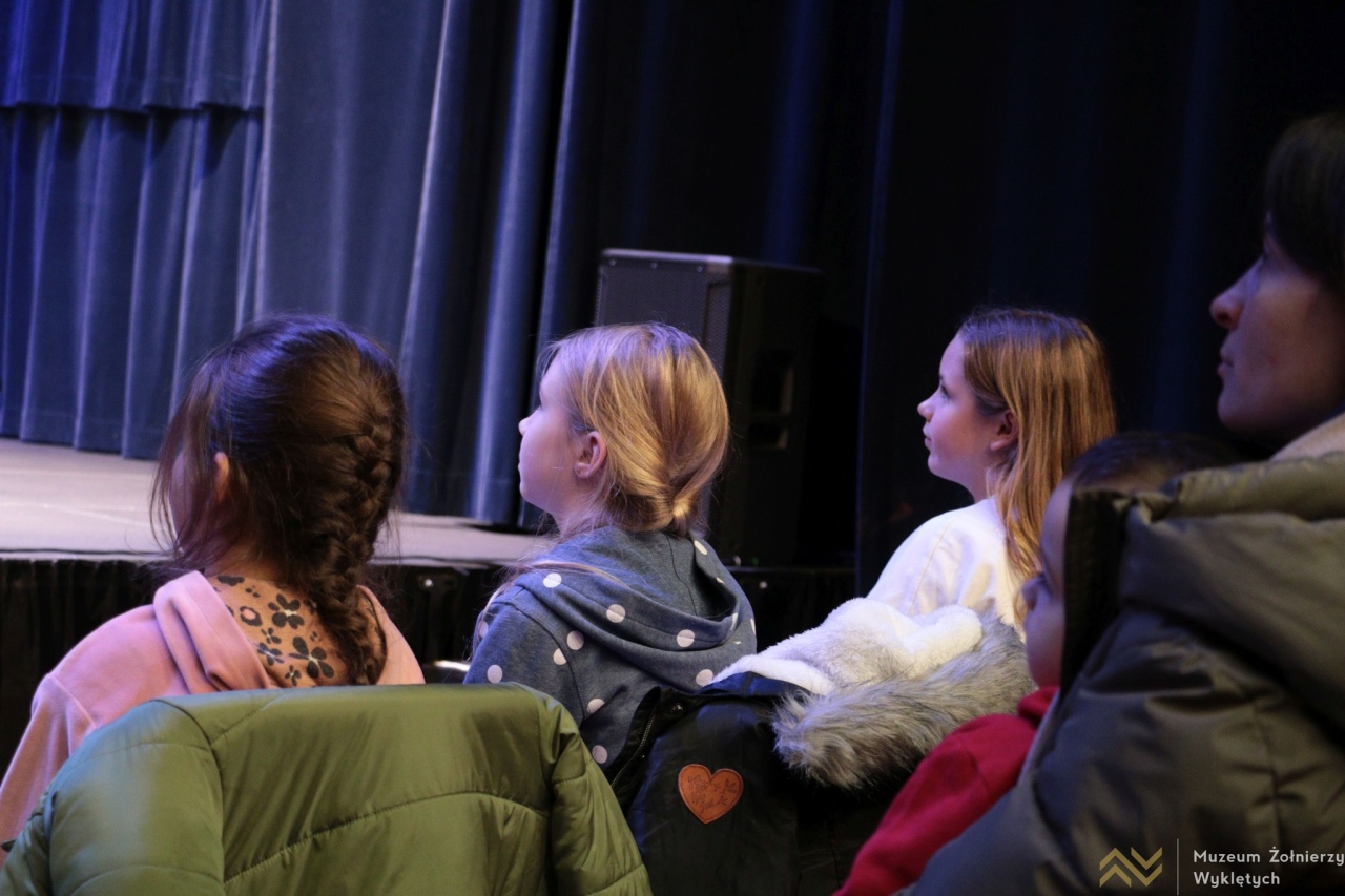 Spotkania z muzyką w Muzeum Żołnierzy Wyklętych Baletowa uczta [27.1102025] - zdjęcie #5 - eOstroleka.pl