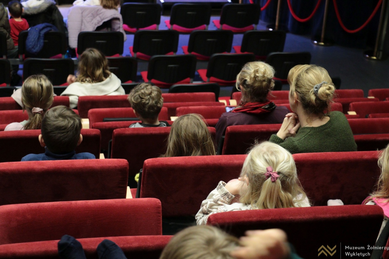 Spotkania z muzyką w Muzeum Żołnierzy Wyklętych Baletowa uczta [27.1102025] - zdjęcie #3 - eOstroleka.pl