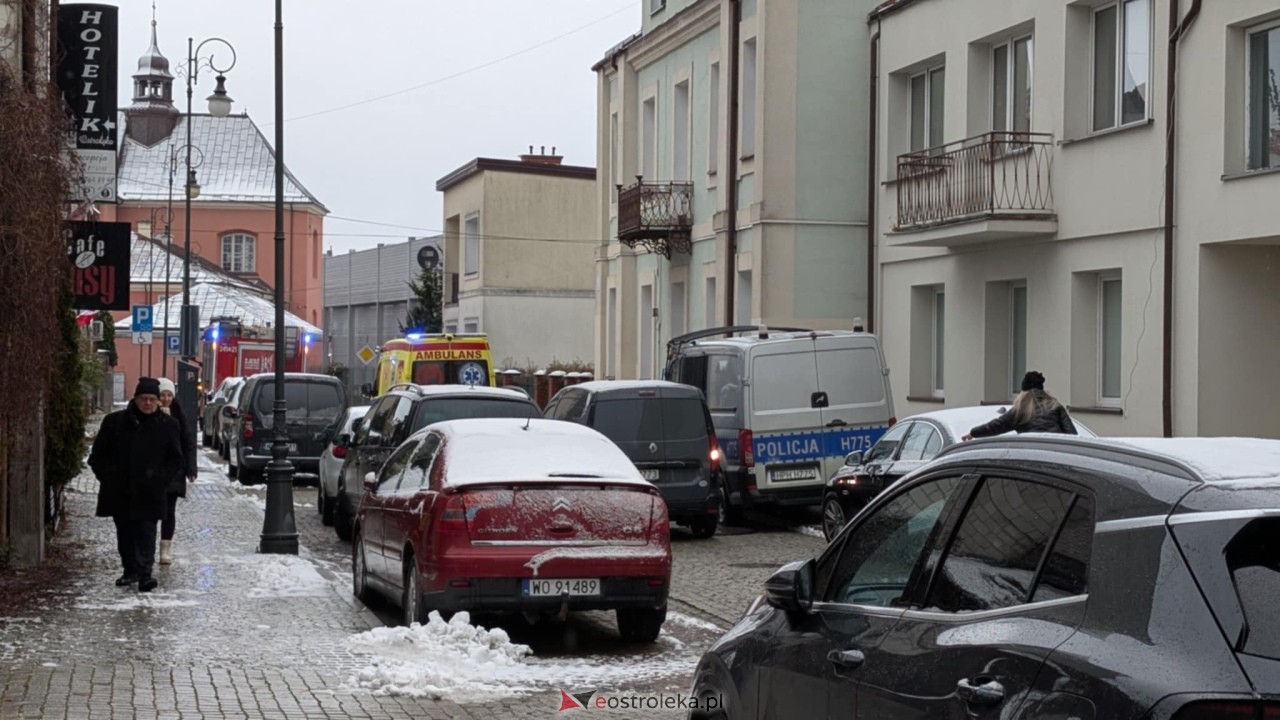 Strażacka akcja przy Bernardyńskiej w Ostrołęce [27.11.2025] - zdjęcie #7 - eOstroleka.pl