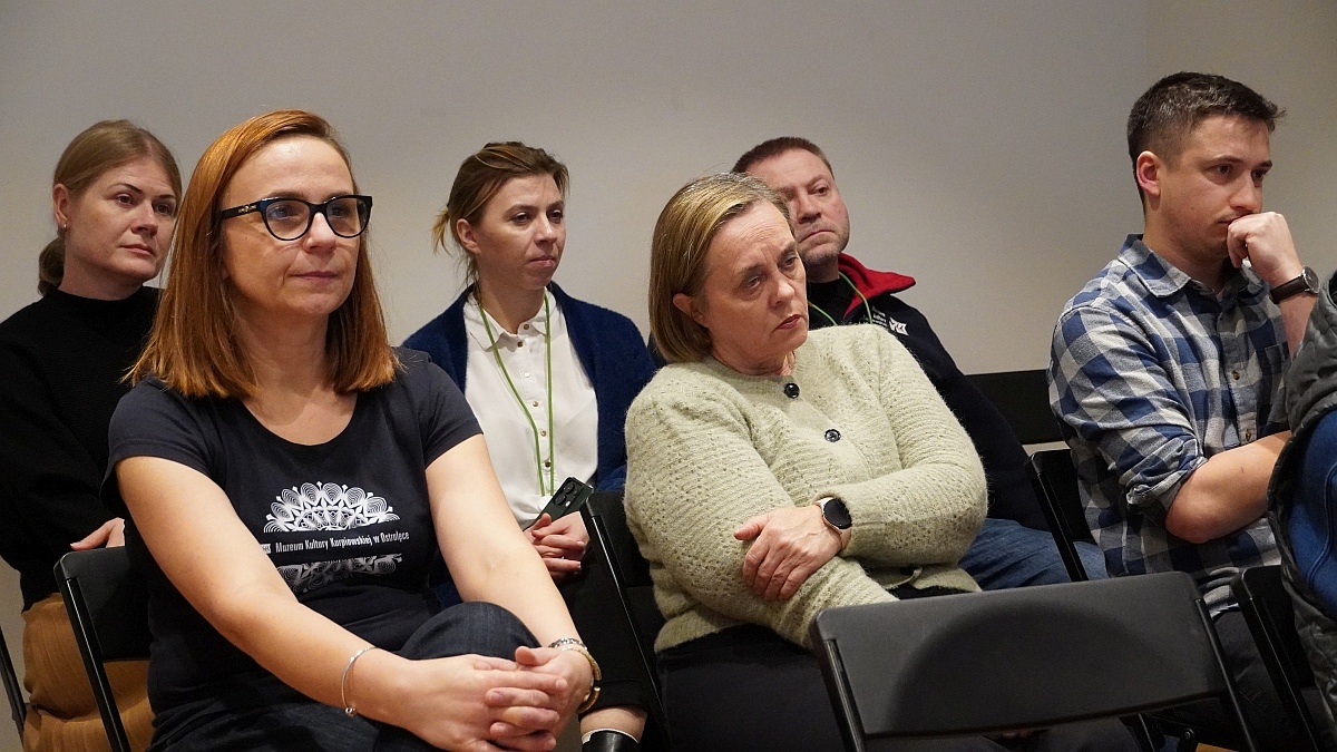 Prelekcja „Sztuka i służba. O Wojciechu Jastrzębowskim (1884–1963)” w Muzeum Kultury Kurpiowskiej [27.11.2025] - zdjęcie #7 - eOstroleka.pl