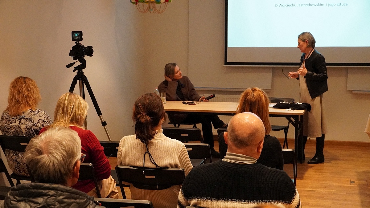 Prelekcja „Sztuka i służba. O Wojciechu Jastrzębowskim (1884–1963)” w Muzeum Kultury Kurpiowskiej [27.11.2025] - zdjęcie #5 - eOstroleka.pl