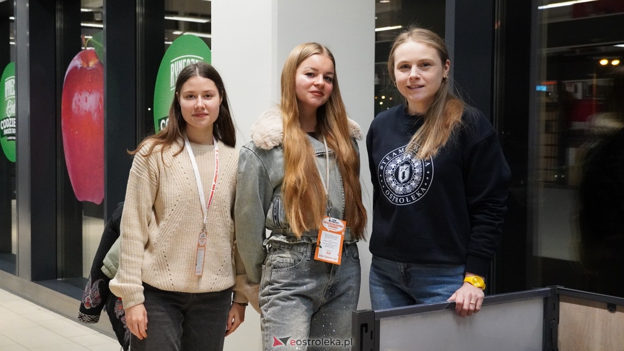 Liczenie trwało do nocy! Podsumowanie pierwszego dnia Świątecznej Zbiórki Żywności 2025 [28.11.2025] - zdjęcie #55 - eOstroleka.pl