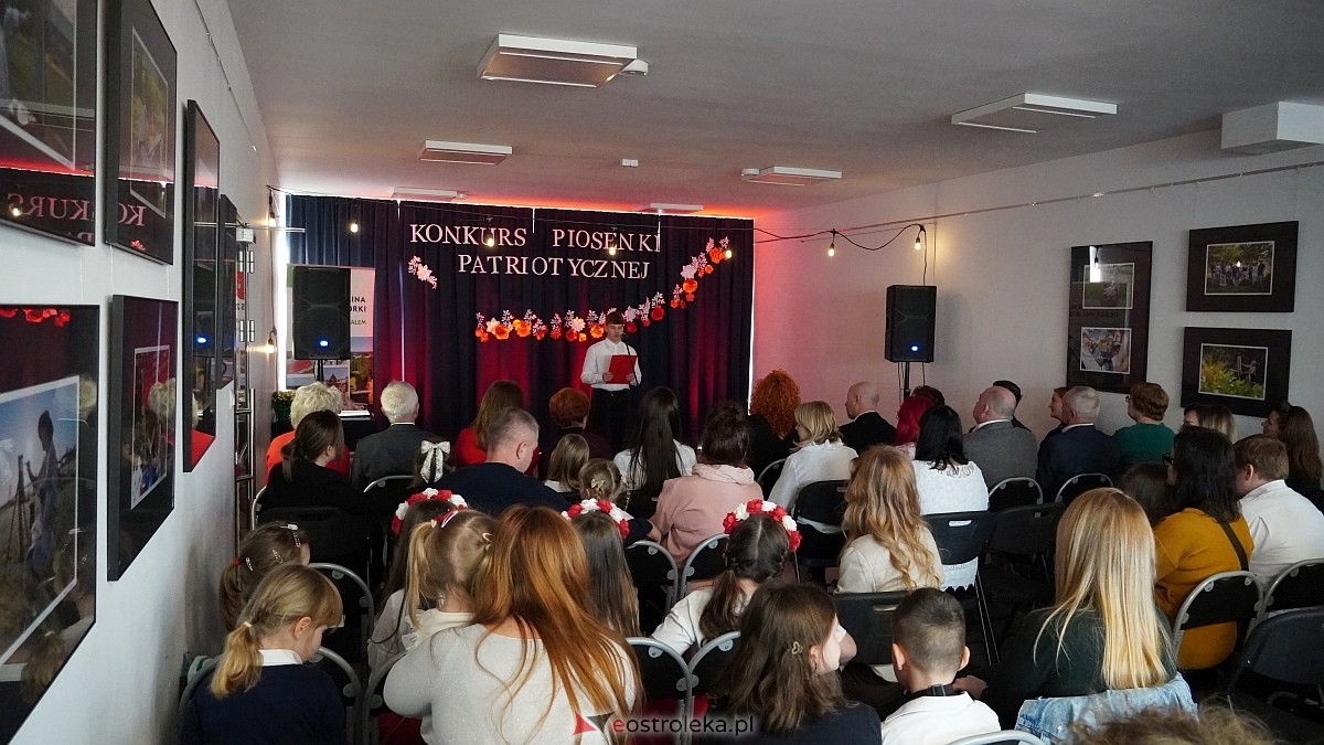 I Gminny Konkurs Pieśni Patriotycznej w Olszewie-Borkach [28.11.2025] - zdjęcie #56 - eOstroleka.pl