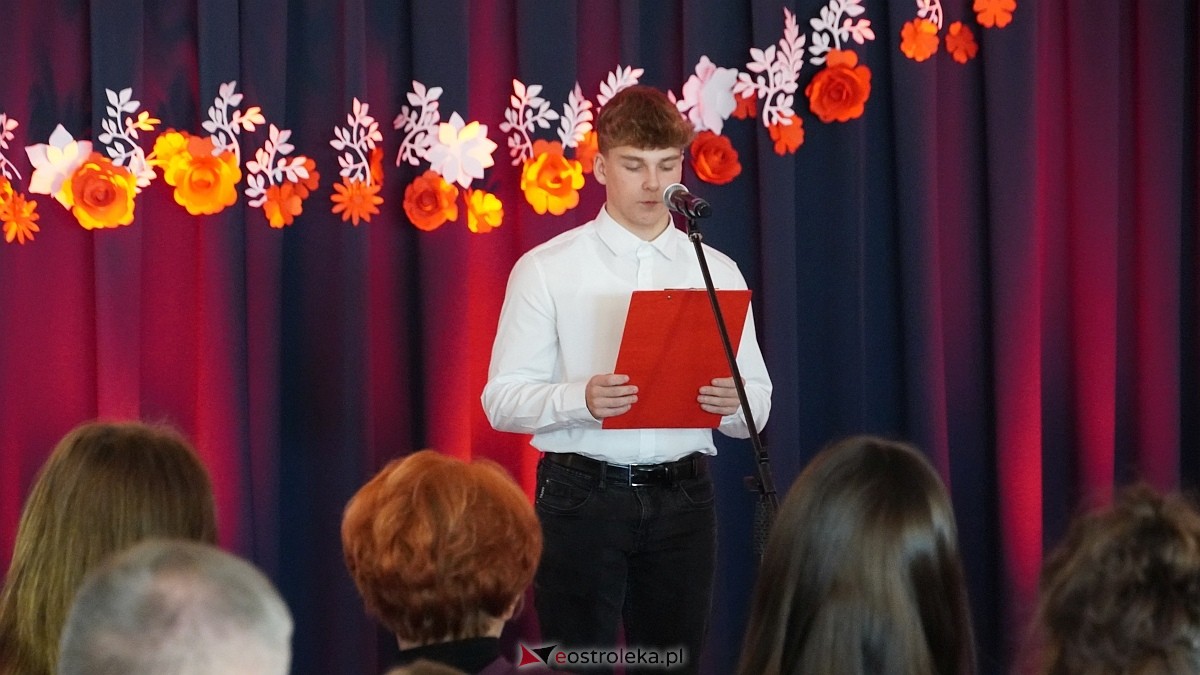 I Gminny Konkurs Pieśni Patriotycznej w Olszewie-Borkach [28.11.2025] - zdjęcie #55 - eOstroleka.pl