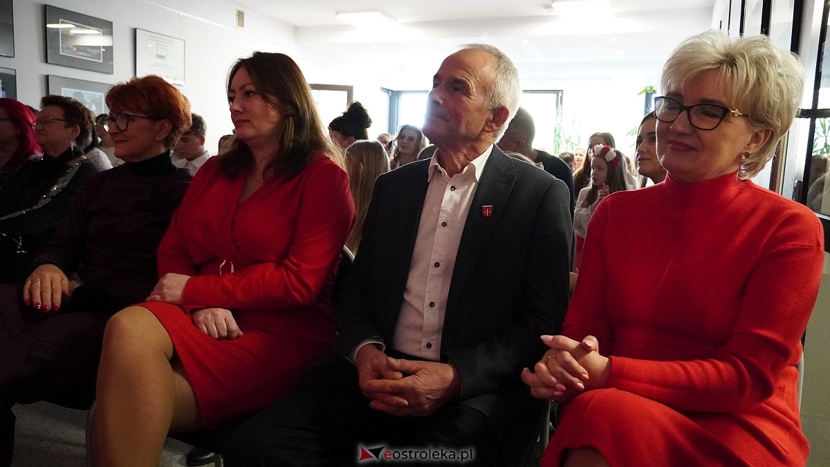 I Gminny Konkurs Pieśni Patriotycznej w Olszewie-Borkach [28.11.2025] - zdjęcie #50 - eOstroleka.pl