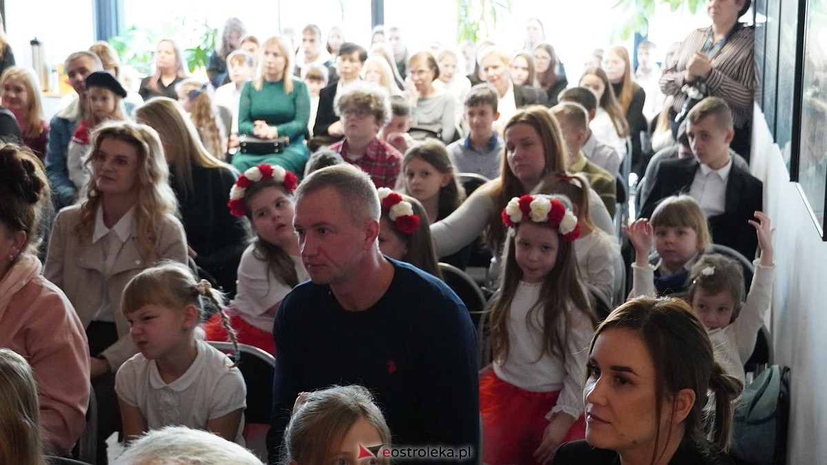 I Gminny Konkurs Pieśni Patriotycznej w Olszewie-Borkach [28.11.2025] - zdjęcie #40 - eOstroleka.pl