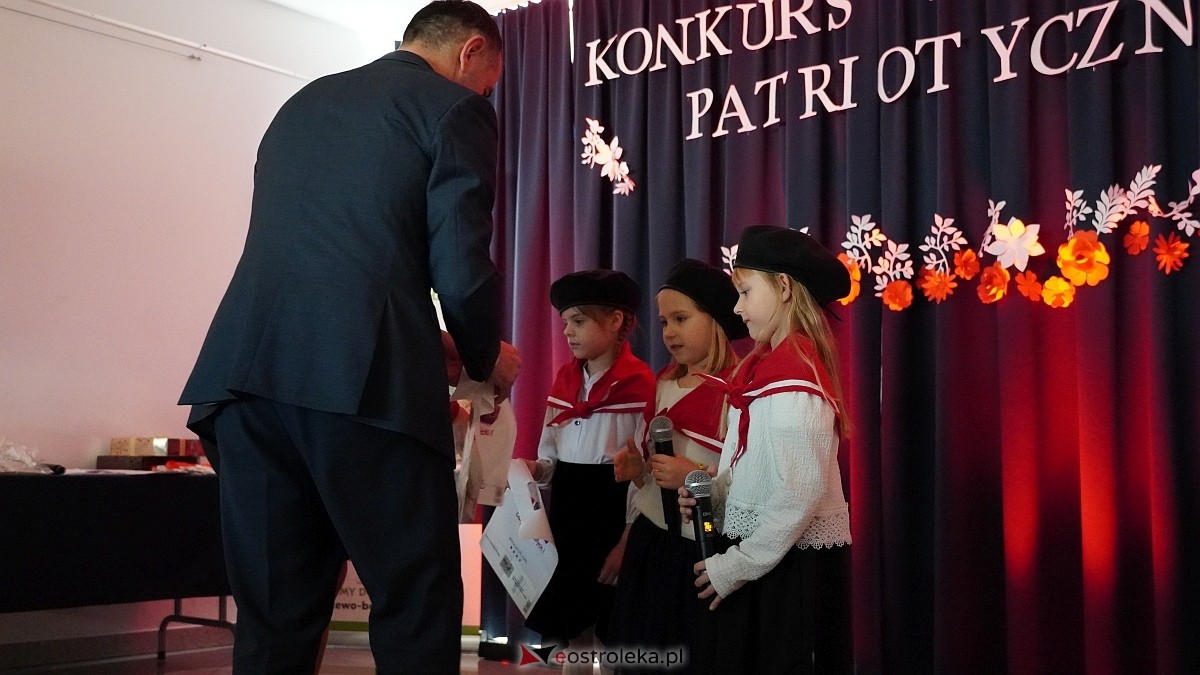 I Gminny Konkurs Pieśni Patriotycznej w Olszewie-Borkach [28.11.2025] - zdjęcie #24 - eOstroleka.pl