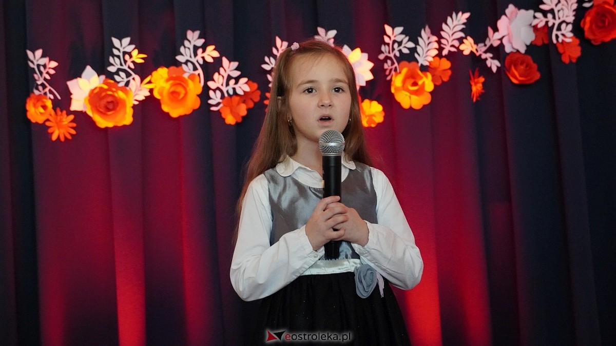 I Gminny Konkurs Pieśni Patriotycznej w Olszewie-Borkach [28.11.2025] - zdjęcie #9 - eOstroleka.pl