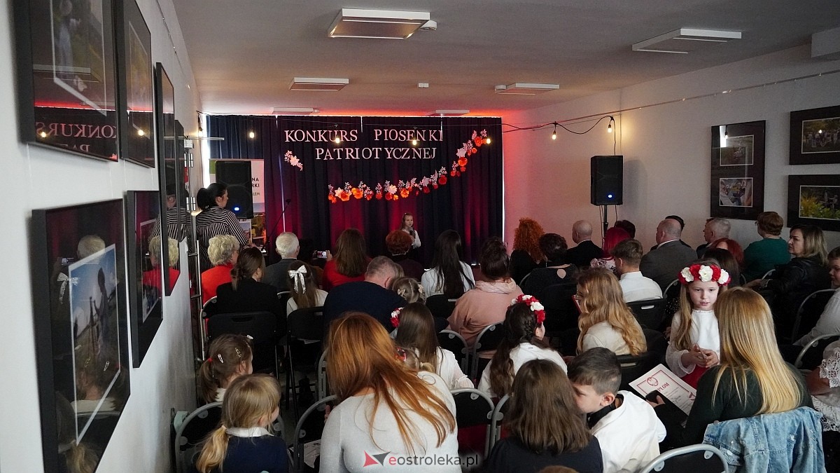 I Gminny Konkurs Pieśni Patriotycznej w Olszewie-Borkach [28.11.2025] - zdjęcie #3 - eOstroleka.pl