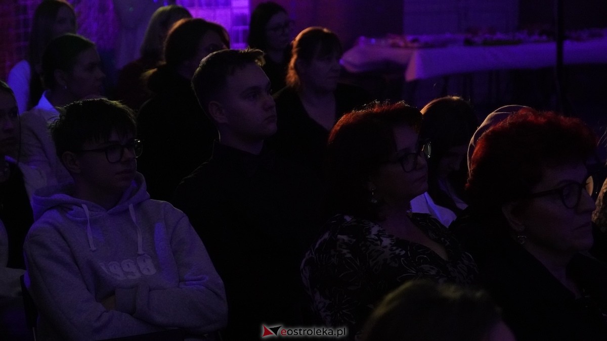 Uczta muzyczna w Ołdakach! Zespół Cantabile świętował 10-lecie istnienia [28.11.2025] - zdjęcie #13 - eOstroleka.pl