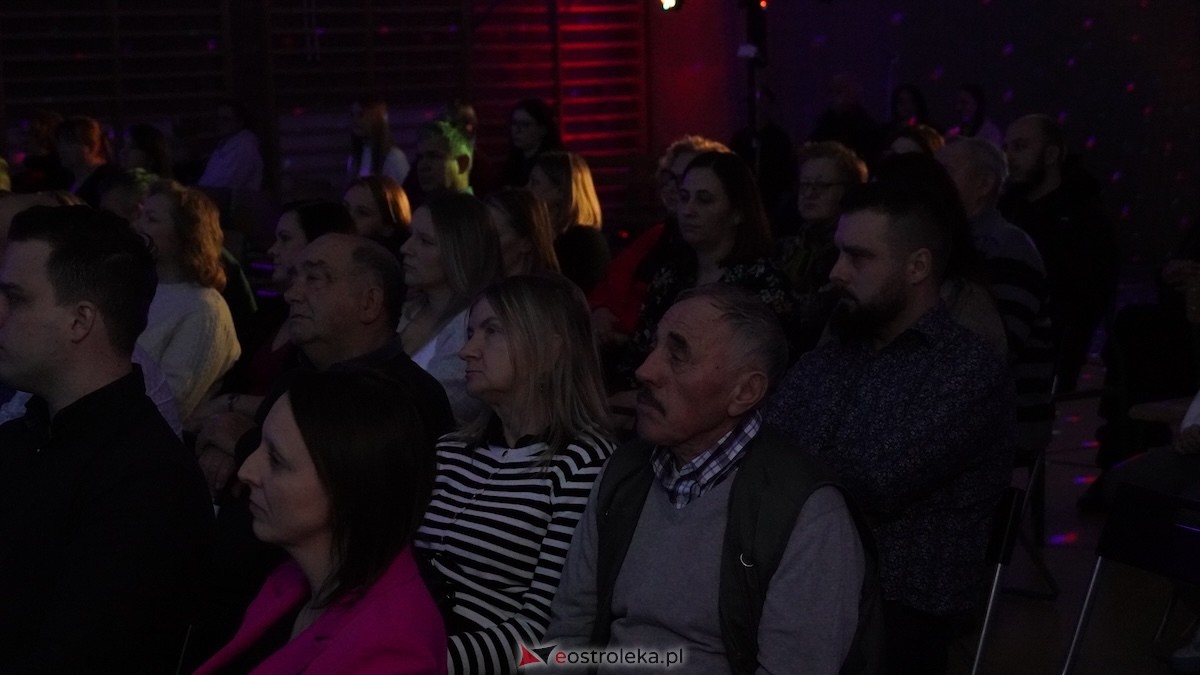 Uczta muzyczna w Ołdakach! Zespół Cantabile świętował 10-lecie istnienia [28.11.2025] - zdjęcie #6 - eOstroleka.pl